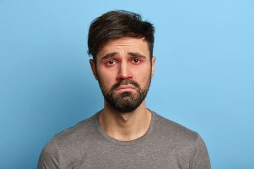 Pink eye vs. allergies: similarities and differences